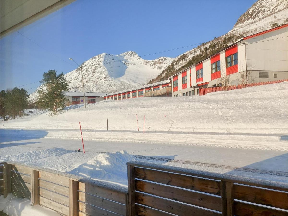 Destination Senja - Stonglandseidet Apartment Exterior photo
