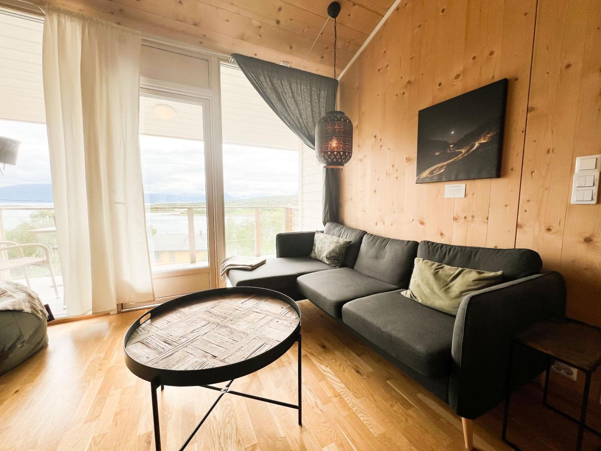 Destination Senja - Stonglandseidet Apartment Exterior photo
