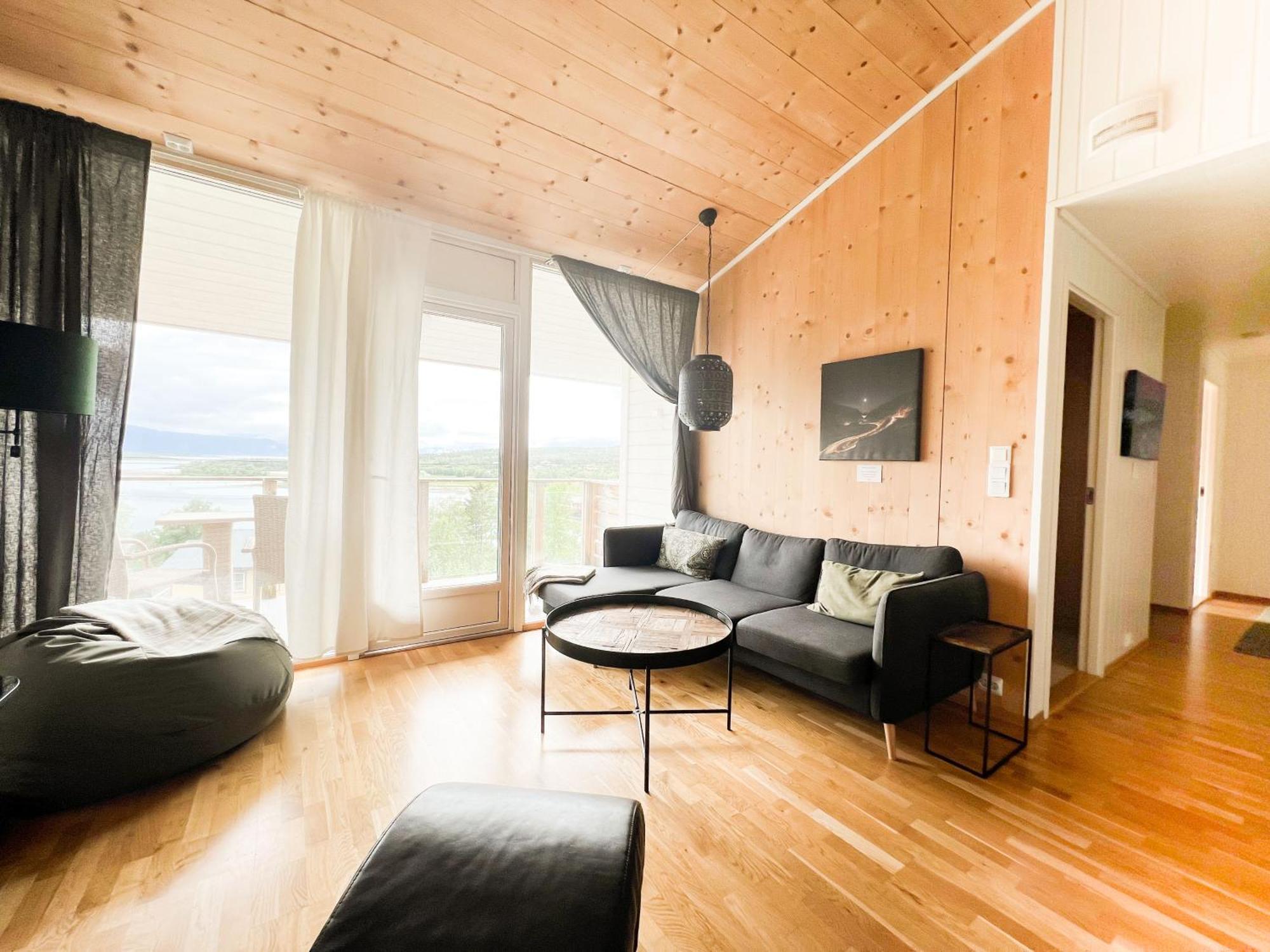 Destination Senja - Stonglandseidet Apartment Exterior photo